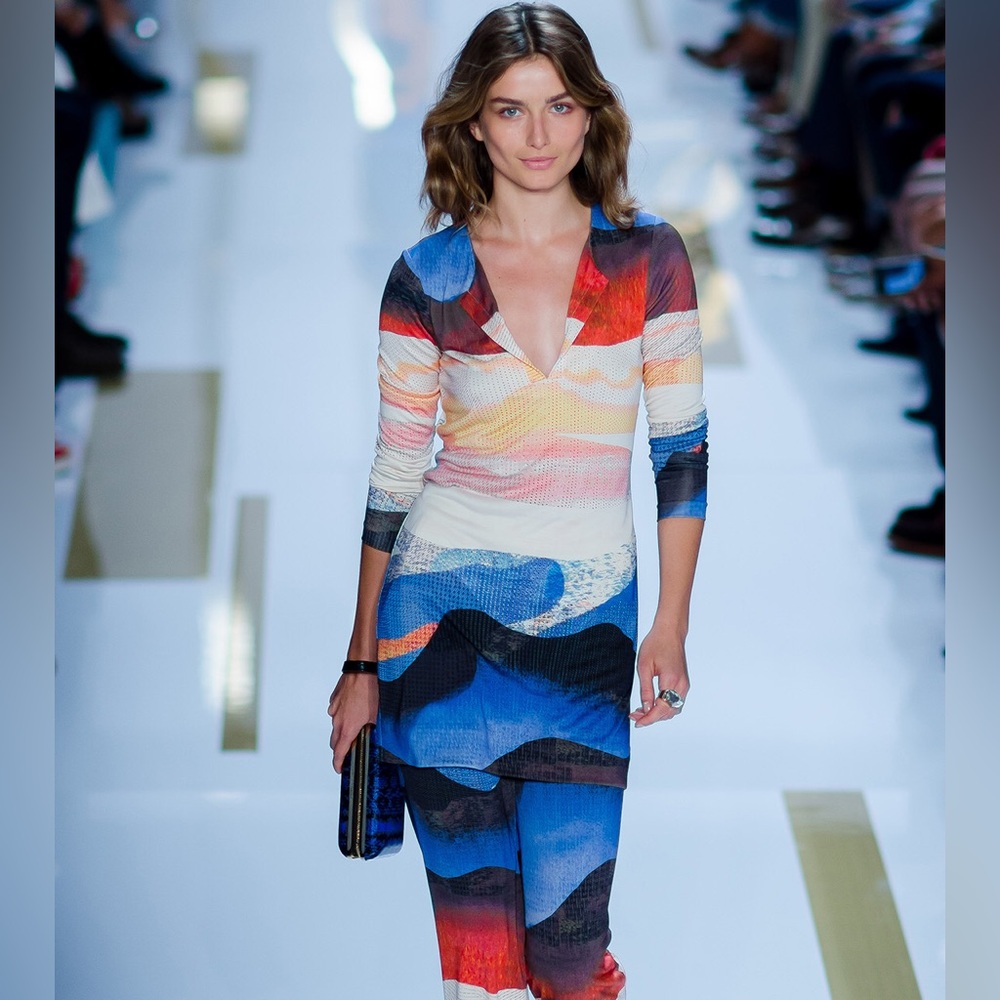 Diane Von Furstenberg Colorful Variable Dress in Multi Size 8.